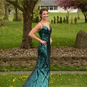 Windsor Green Prom Dress